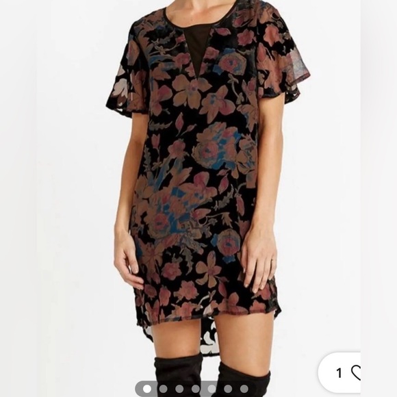 Buffalo David Bitton Dresses & Skirts - Buffalo David Bitton velour floral Alana  navy/cranberry/mauve/black, hi-low, L